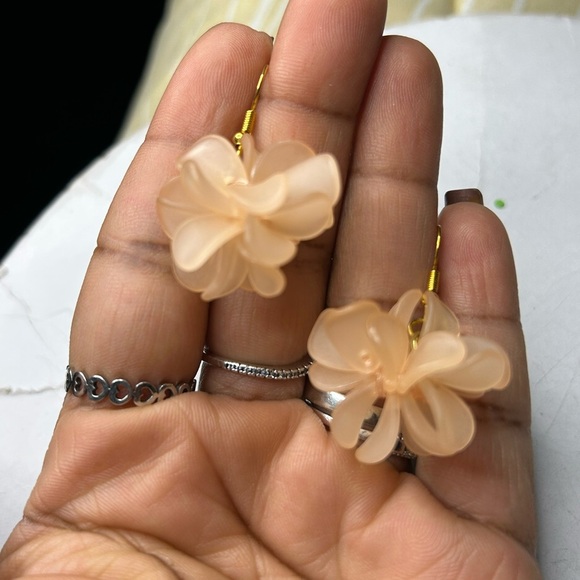 Peach Flower Drop Earrings - Picture 3 of 3